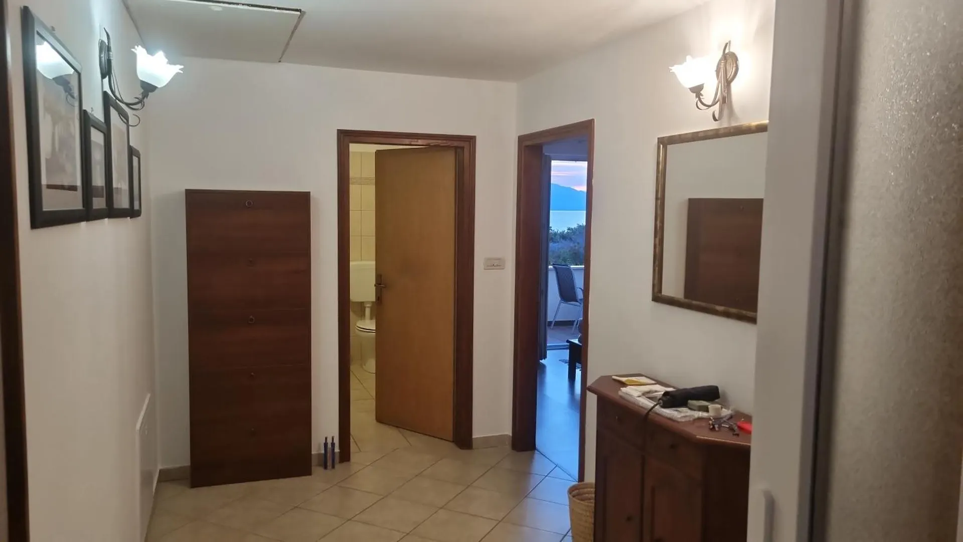 Apartments Miro Omisalj