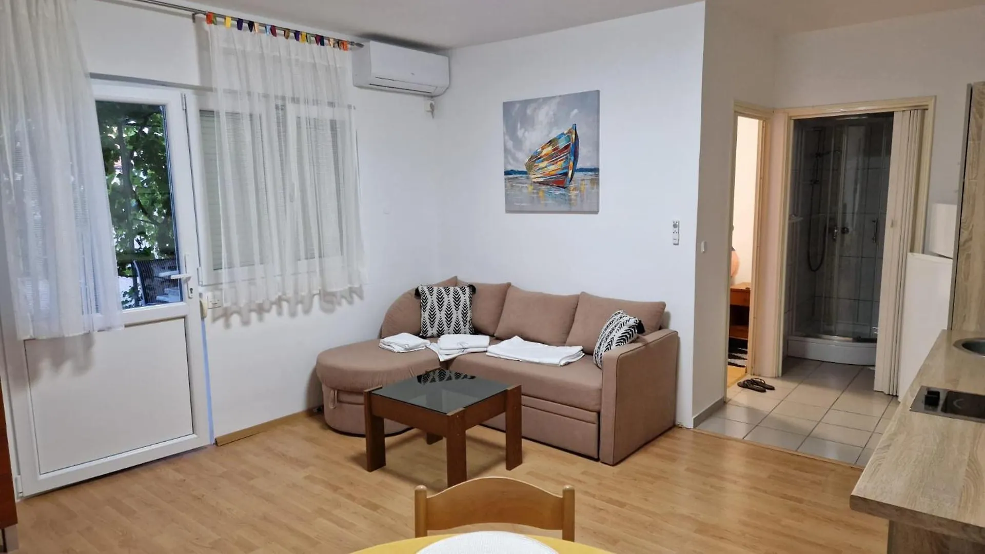 Apartments Miro Omisalj Croatia